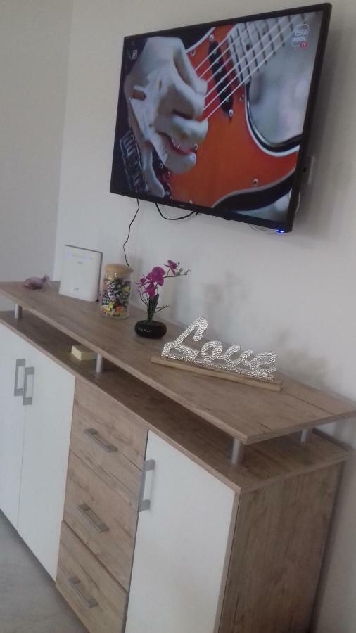 Holiday Home Nora**** Loznati Cres Bagian luar foto