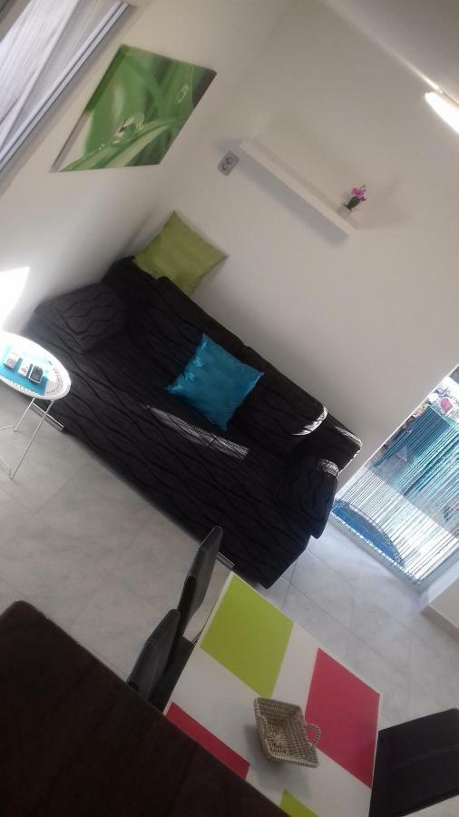 Holiday Home Nora**** Loznati Cres Bagian luar foto