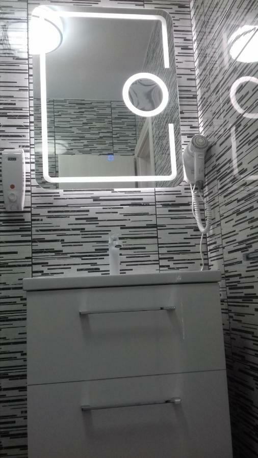 Holiday Home Nora**** Loznati Cres Bagian luar foto